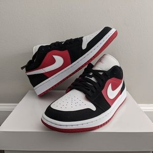(SOLD) Air jordan 1 low women's